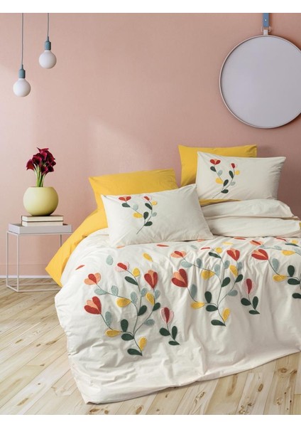 Puff Nakışlı Ranforce Çift Kişilik Nevresim Takımı Nella Hardal