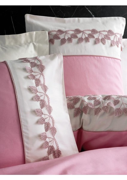 Nakışlı Çift Kişilik Saten Nevresim Takımı Niobe Pembe fiyatları