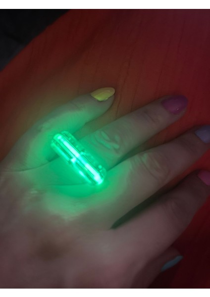 Karanlıkta Parlayan Glow Parti Yüzüğü (3renk)