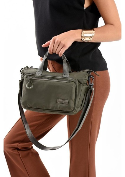 Kadın Postacı Çanta Paraşüt Kumaş Çapraz Askılı Elde Tutmalı Omuz Çantası 21*17 cm Su Itici Kumaş