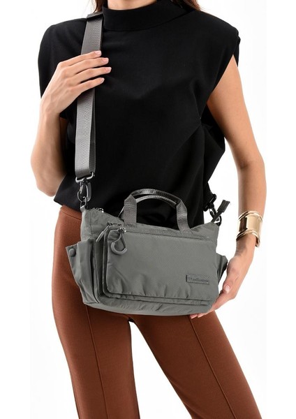 Kadın Postacı Çanta Paraşüt Kumaş Çapraz Askılı Elde Tutmalı Omuz Çantası 21*17 cm Su Itici Kumaş modelleri