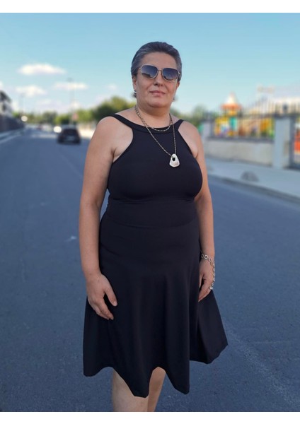 Halter Yaka Kloş Elbise fiyatları