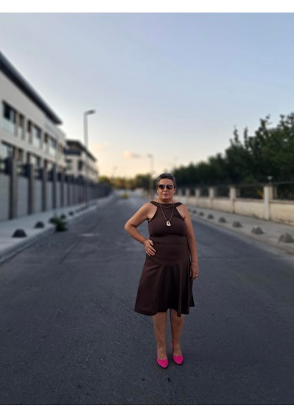 Harter Yaka Kloş Elbise fiyatları