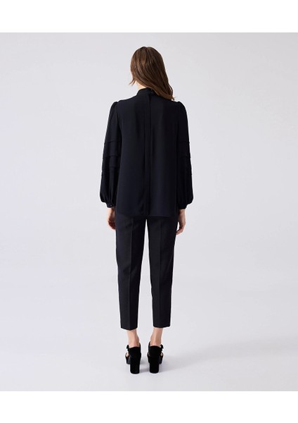 Payetli Yüksek Yaka Bluz MW6240006027001 modelleri