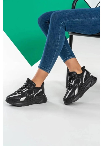 Cata Siyah Beyaz Triko Detaylı Spor Ayakkabı