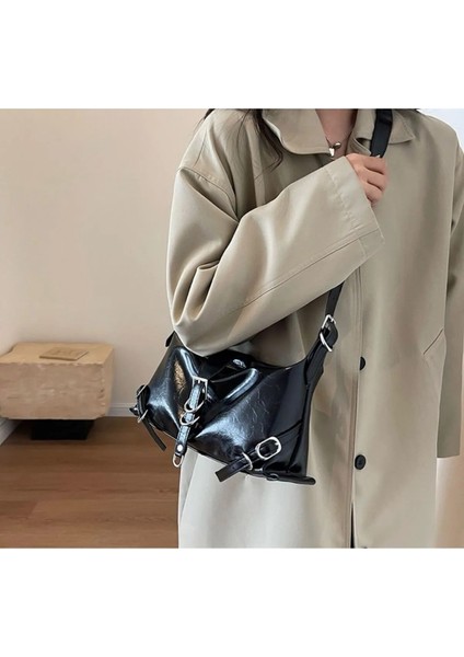 Carter Siyah Mat Kadın Omuz ve Kol Çantası fırsatları