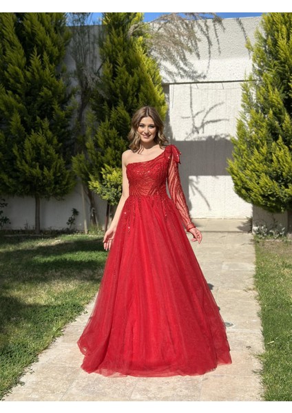 Kırmızı Tek Omuz Uzun Kol Tül Etek Abiye Elbise NOE3000