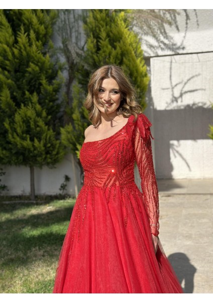 Kırmızı Tek Omuz Uzun Kol Tül Etek Abiye Elbise NOE3000 modelleri