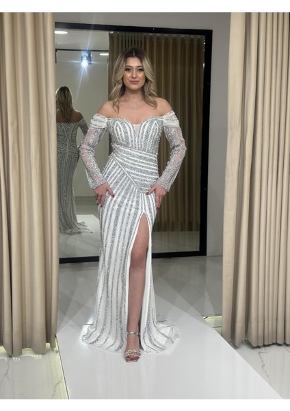 Beyaz Balık Yırtmaç Detaylı Özel Tasarım Taş İşlemeli Abiye Elbise DS658