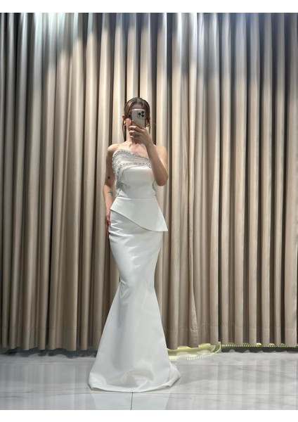 Beyaz Staplez Balık Model Taş Yaka Abiye 5270