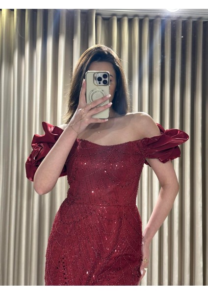 Bordo Kayık Yaka Boncuk Işlemeli Balık Model Abiye Elbise 5417 modelleri