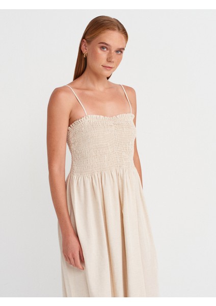 90923 Üst Kısmı Büzgülü Elbise-Ekru fırsatları