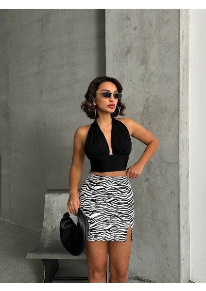 Tek Yırtmaçlı Zebra Desenli Deri Etek Beyazsiyah W24475-S fırsatları