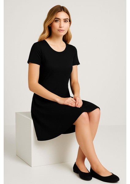 Dökümlü Rahat Kalıp Günlük Penye Kumaş Elbise fırsatları