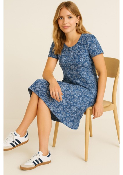 Dökümlü Rahat Kalıp Günlük Penye Kumaş Elbise fırsatları