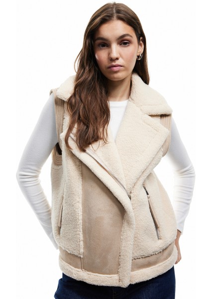Suni Süet Detaylı Kolsuz Fermuarlı Cepli Peluş Yelek fiyatları