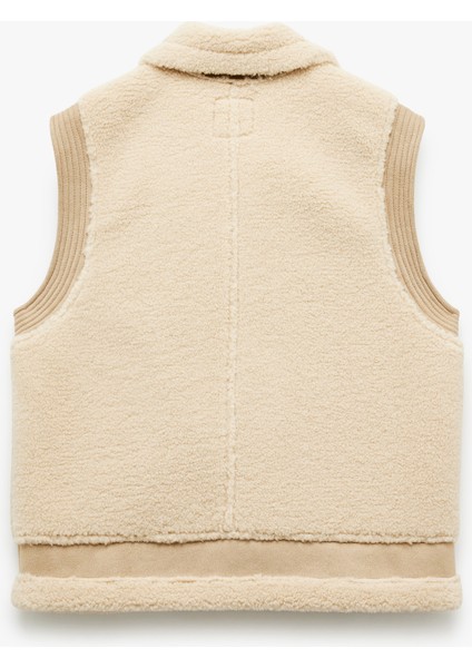 Suni Süet Detaylı Kolsuz Fermuarlı Cepli Peluş Yelek fırsatları
