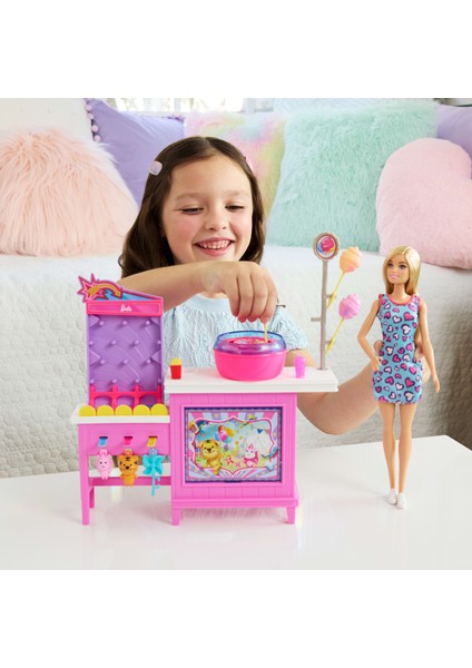 ® Mysteries Beach Detectives Bebek, Oyun Seti ve Aksesuarlar Barbie Mysteries: Beach Detectives Barbie 'malibu' Bebek, Pamuk Şeker Makinesi ve Aksesuarlar ile Oyun Seti JFV67 fiyatları