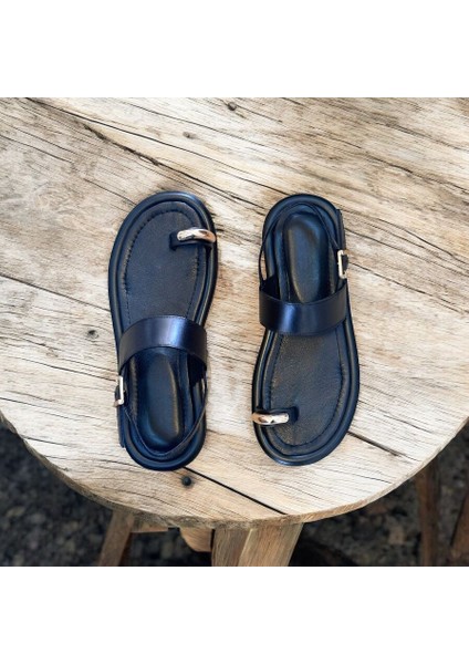 Siyah Hakiki Deri Kadın Günlük Sandalet Tokalı Düz Topuklu Casual Tasarım