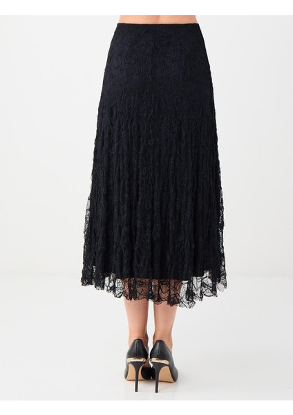 Siyah Yüksek Bel Dantel Detaylı Örme Midi Etek indirimleri
