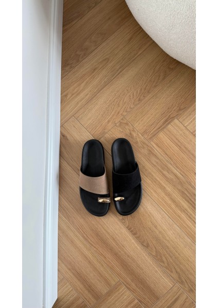 Parmak Arası Yüzük Detaylı Çaprak Bant Terlik Vizon modelleri