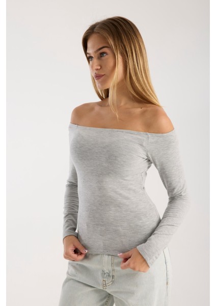 Kadın Uzun Kollu Geniş Yaka Esnek Bluz – Modern ve Zarif 3007