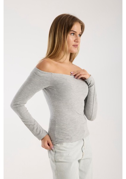 Kadın Uzun Kollu Geniş Yaka Esnek Bluz – Modern ve Zarif 3007 fiyatları