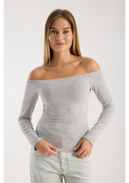 Kadın Uzun Kollu Geniş Yaka Esnek Bluz – Modern ve Zarif 3007 indirimleri