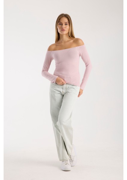 Kadın Uzun Kollu Geniş Yaka Esnek Bluz – Modern ve Zarif 3007