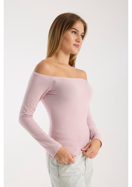 Kadın Uzun Kollu Geniş Yaka Esnek Bluz – Modern ve Zarif 3007