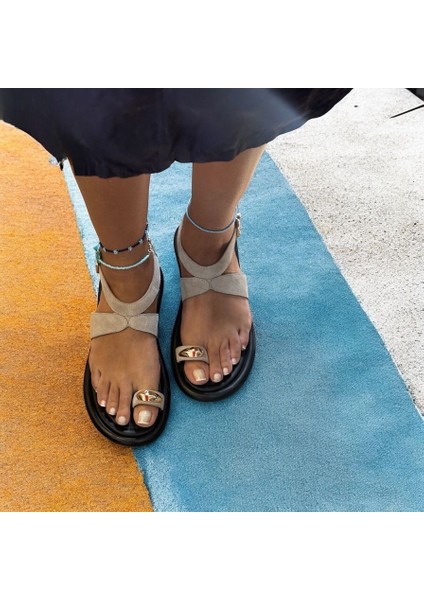 Ekru Hakiki Süet Bilekten Bantlı Tokalı Parmak Arası Kadın Rahat Sandalet fiyatları