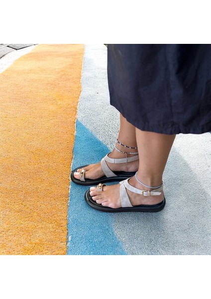 Ekru Hakiki Süet Bilekten Bantlı Tokalı Parmak Arası Kadın Rahat Sandalet fırsatları