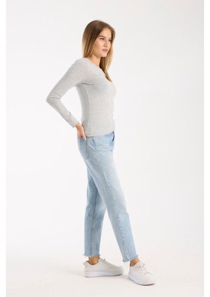 Kadın Uzun Kollu Yuvarlak Yaka Esnek Basic Bluz – Günlük ve Şık 3009