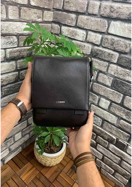 Siyah Hakiki Deri Erkek Omuz Çantası P1736