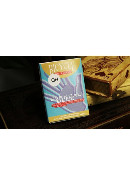 Svengali Deck Red ( Queen Of Hearts )