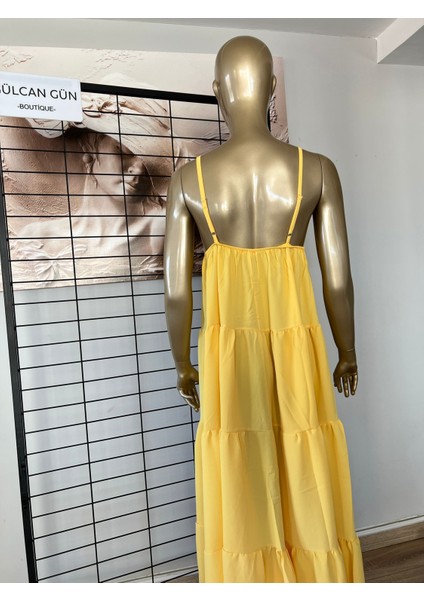 Broşlu Büzgülü Yaka Detaylı Elbise