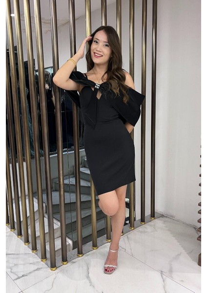 Kadın Ip Askılı Taş Işlemeli Astarlı Saten Fiyonk Detaylı Kısa Elbise fiyatları