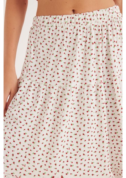 Kadın Standart Fit Beli Lastikli Baskılı Midi Boy Etek modelleri