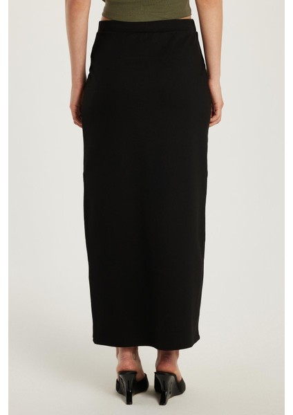 Kadın Slim Fit Dar Kesim Viskon Bilek Boy Siyah Kalem Etek indirimleri