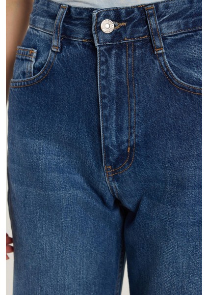 Kadın Regular Fit Geniş Paça Mavi Jean Kot Pantolon fiyatları