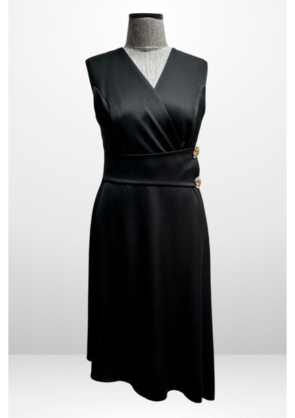 Kadın Kruvaze Yaka Düğme Detaylı Asimetrik Büyük Beden Krep Saten Elbise