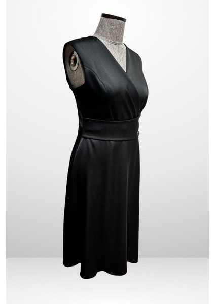 Kadın Kruvaze Yaka Düğme Detaylı Asimetrik Büyük Beden Krep Saten Elbise modelleri