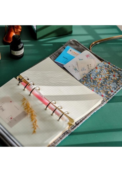 (Ince Modeller) A5 - Küçük Papatya Gevşek Yapraklı El Kitabı [45 Izgara] Genç Kız Seti Sevimli El Kitabı Basit Günlük (Yurt Dışından)