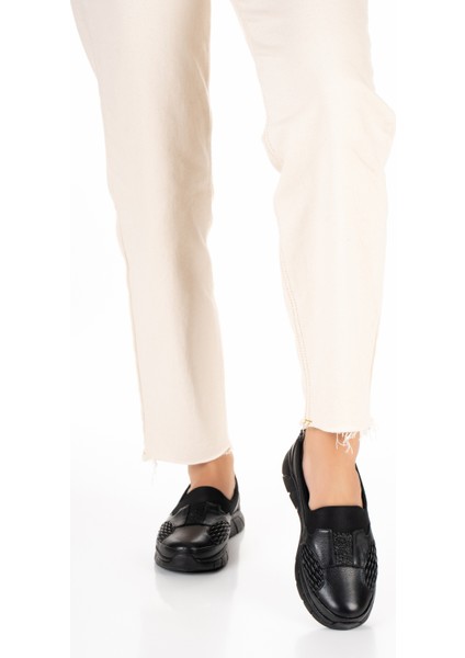 4217- Başparmak Kemik Çıkıntısına Özel - Tam Ortopedik - % 100 Hakiki Deri - Kadın Ayakkabı modelleri