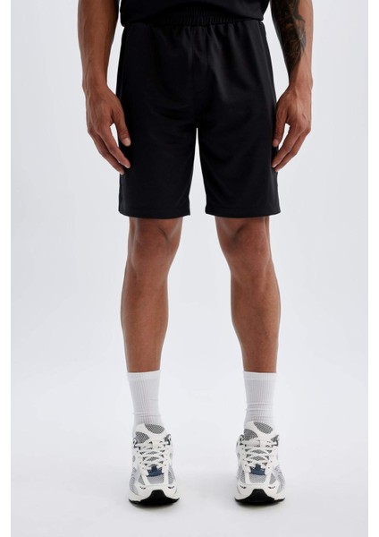 Fit Slim Fit Dar Kesim Sporcu Standart Paça Şort V3030AZ24AU fırsatları