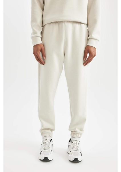 Fit Sporcu Jogger Eşofman Altı Standart Fit Normal Kesim Beli Paçası Lastikli D2047AX24AU fırsatları