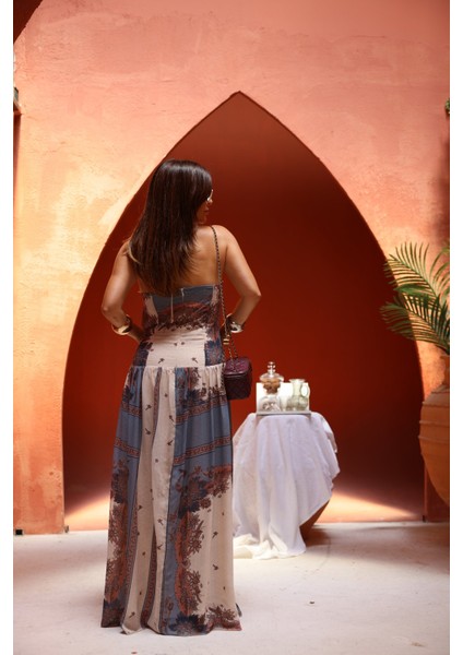 Pencere Detaylı Desenli Şifon Elbise fırsatları