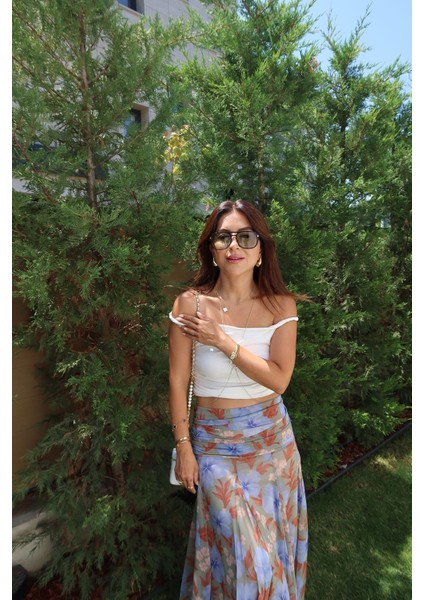 Yanı ve Askısı Büzgülü Bluz