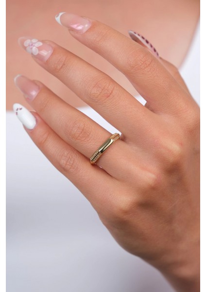 14 Ayar Altın Köşeli Taşlı Yüzük 938 fırsatları