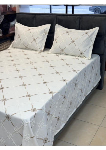 Karaca Velora Nakışlı Pike Takımı 260/260 cm fiyatları